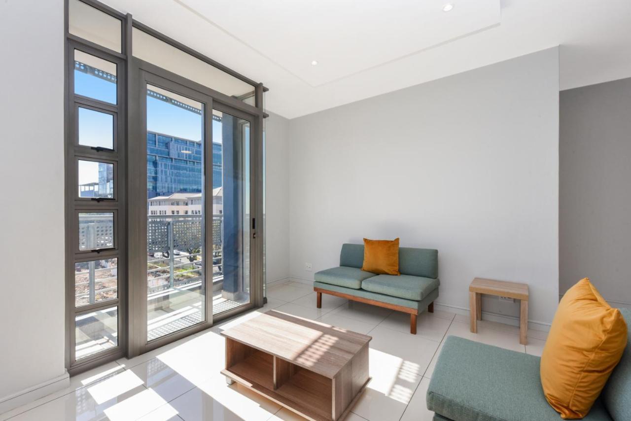 The Median Rosebank Luxury Apartment - Building With Generator Johannesburg Exterior photo
