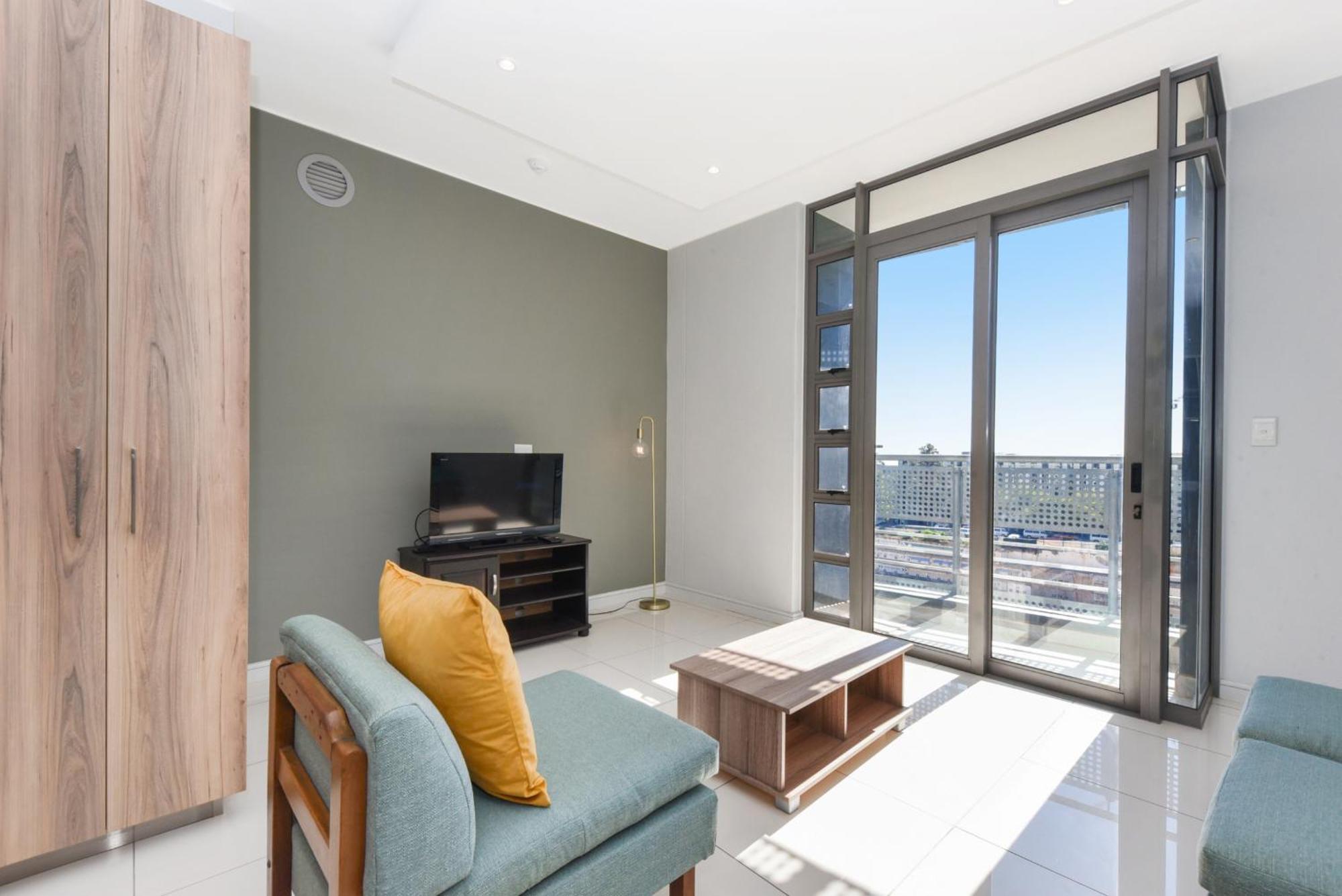 The Median Rosebank Luxury Apartment - Building With Generator Johannesburg Exterior photo